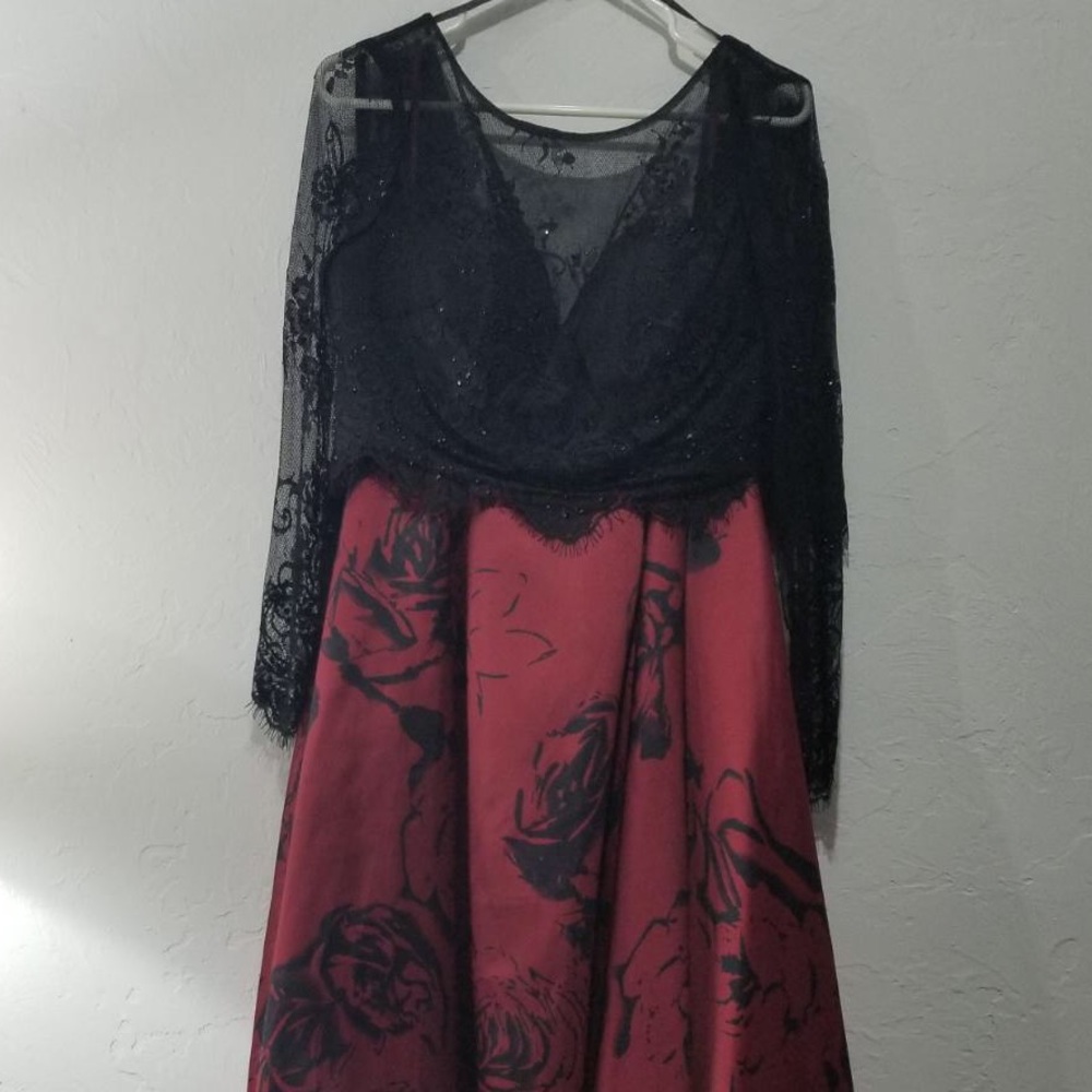 Black and Red prom dress